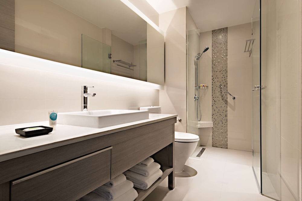 HYATT PLACE BANGKOK SUKHUMVIT 18/69