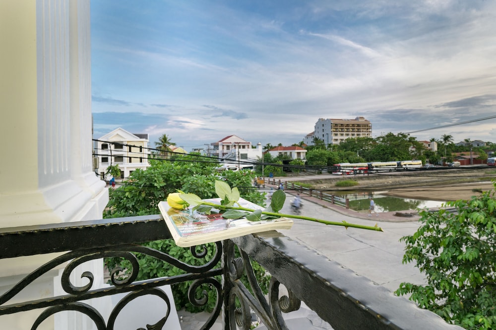 Hoi An Canal House 53/67