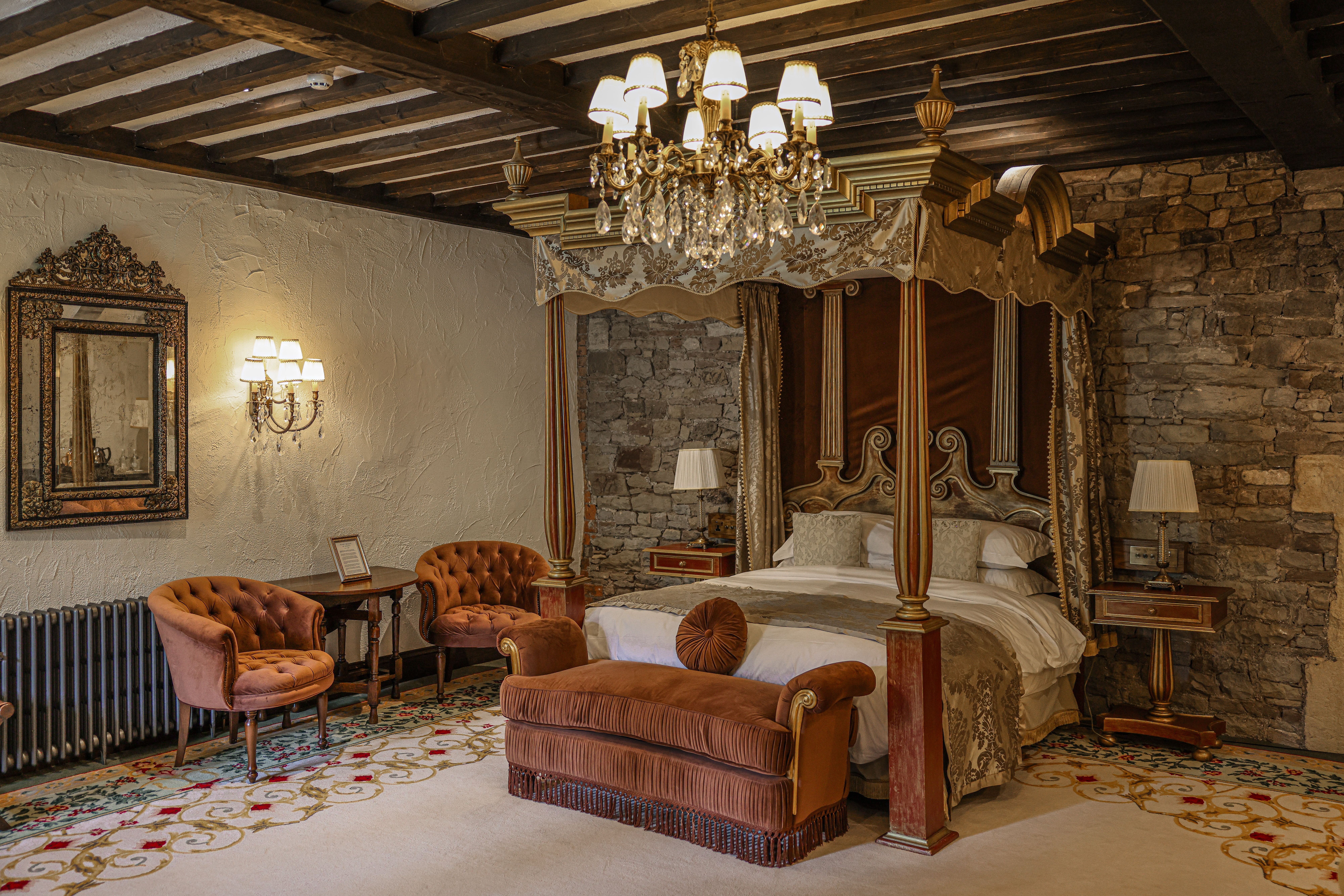 Thornbury Castle 20/24