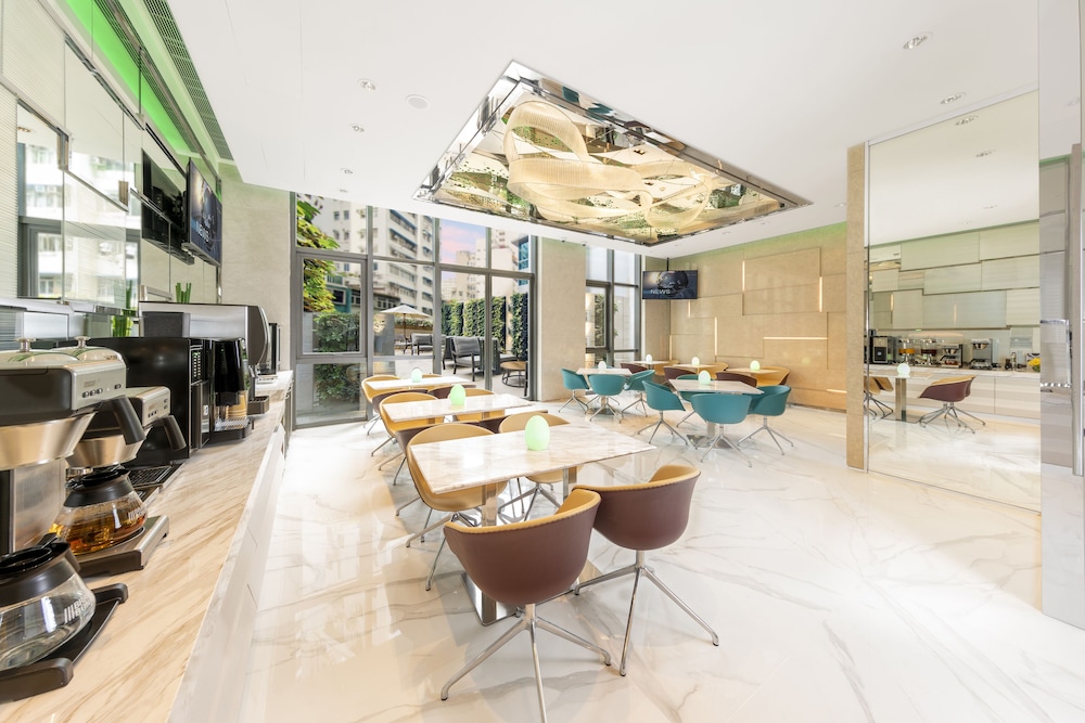 iClub AMTD Sheung Wan Hotel 27/36