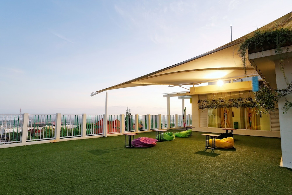Maxone Hotel Bukit Jimbaran 22/37