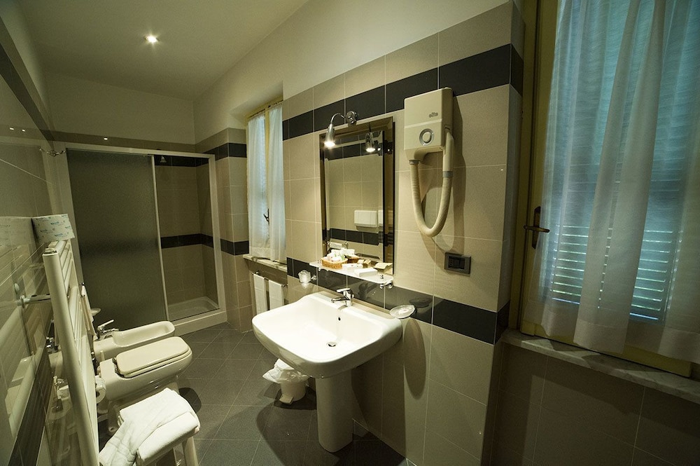 Grande Albergo Miramare 49/50
