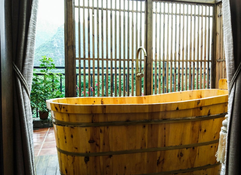 Secret Courtyard Resort Hotel 8/50