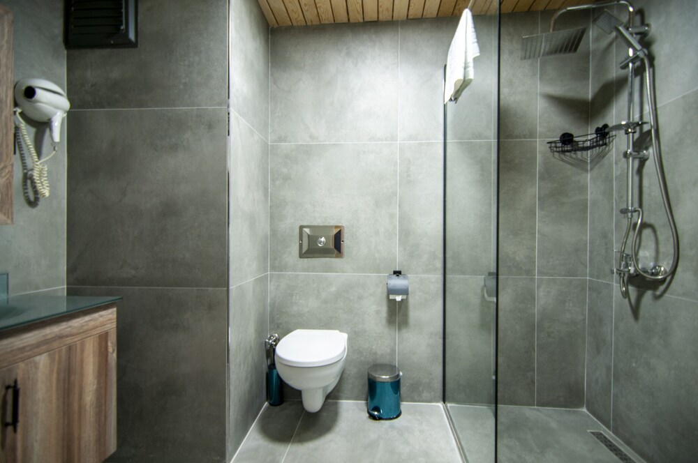 Vali Konak Hotel 62/65