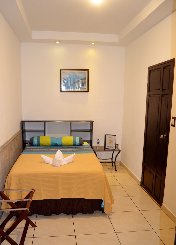 Villa Florencia Centro Hotel 57/58