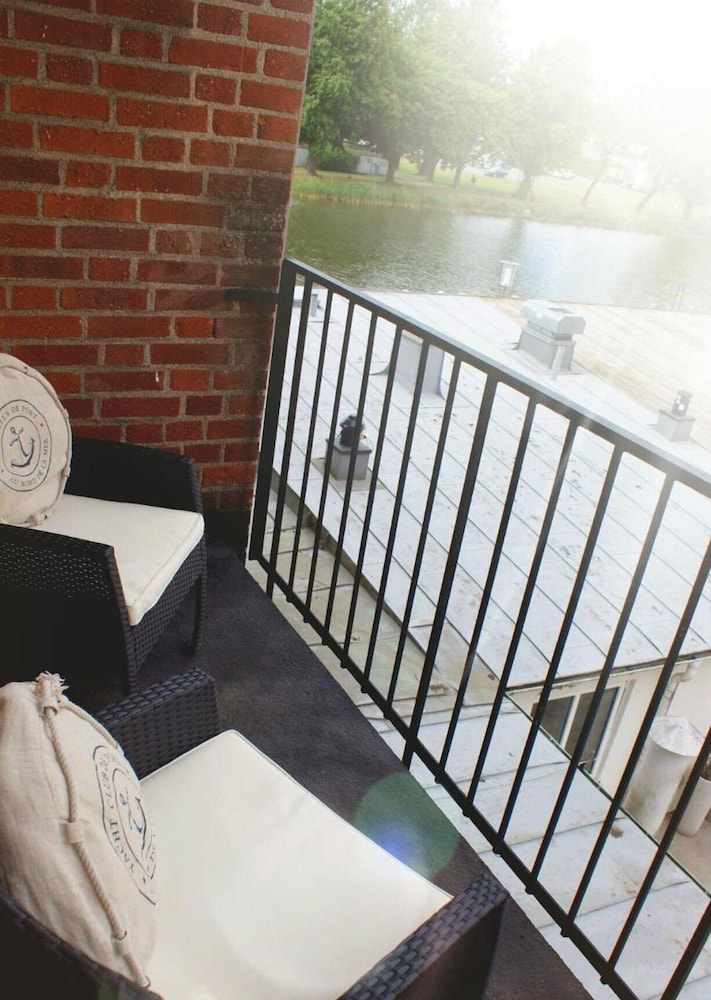 Strand Hotell 32/33