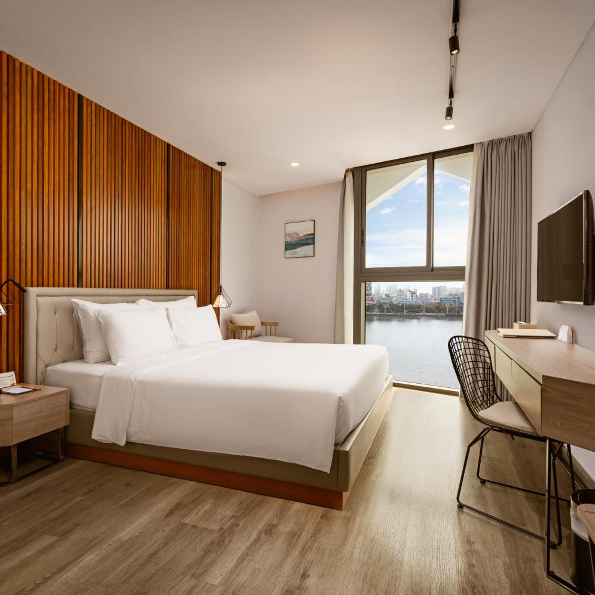 Deluxe, Double Bed, River Front، HAIAN Riverfront Hotel 2/10