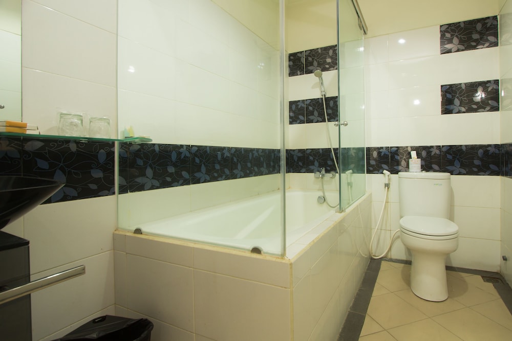 Maxi Hotel Kedonganan 46/47