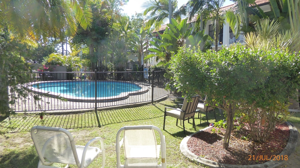 TOWER COURT MOTEL 35/44