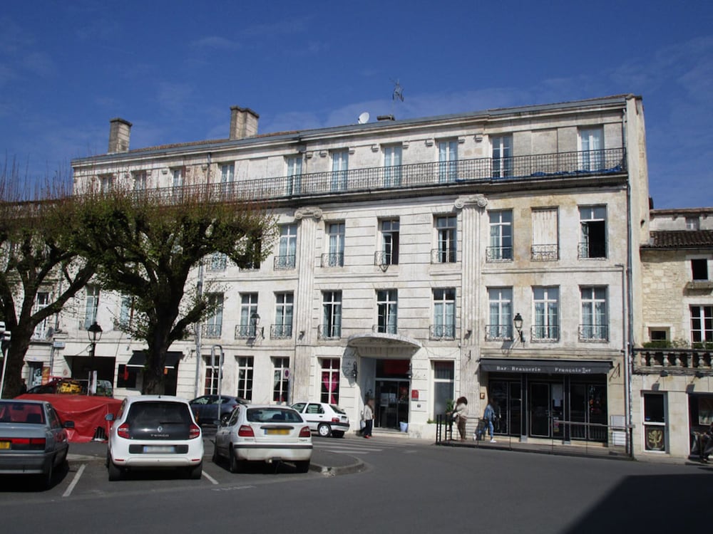 Hôtel du Palais 1/45