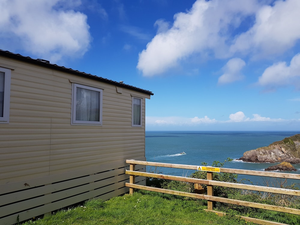 Sandaway Beach Holiday Park 47/50