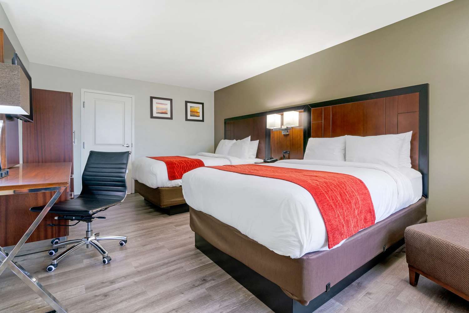 غرفة بسريرين كوين، Comfort Inn Antioch - Century Plaza 2/4