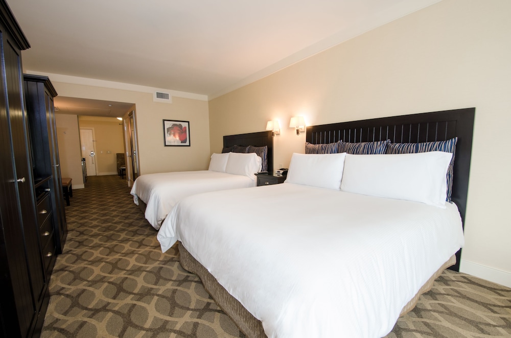 West Inn And Suites 15/55
