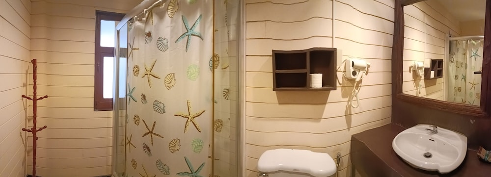 Inrawadee Resort 68/68
