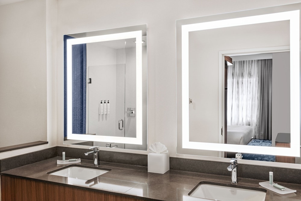 Fairfield by Marriott Inn & Suites Austin Downtown 47/50