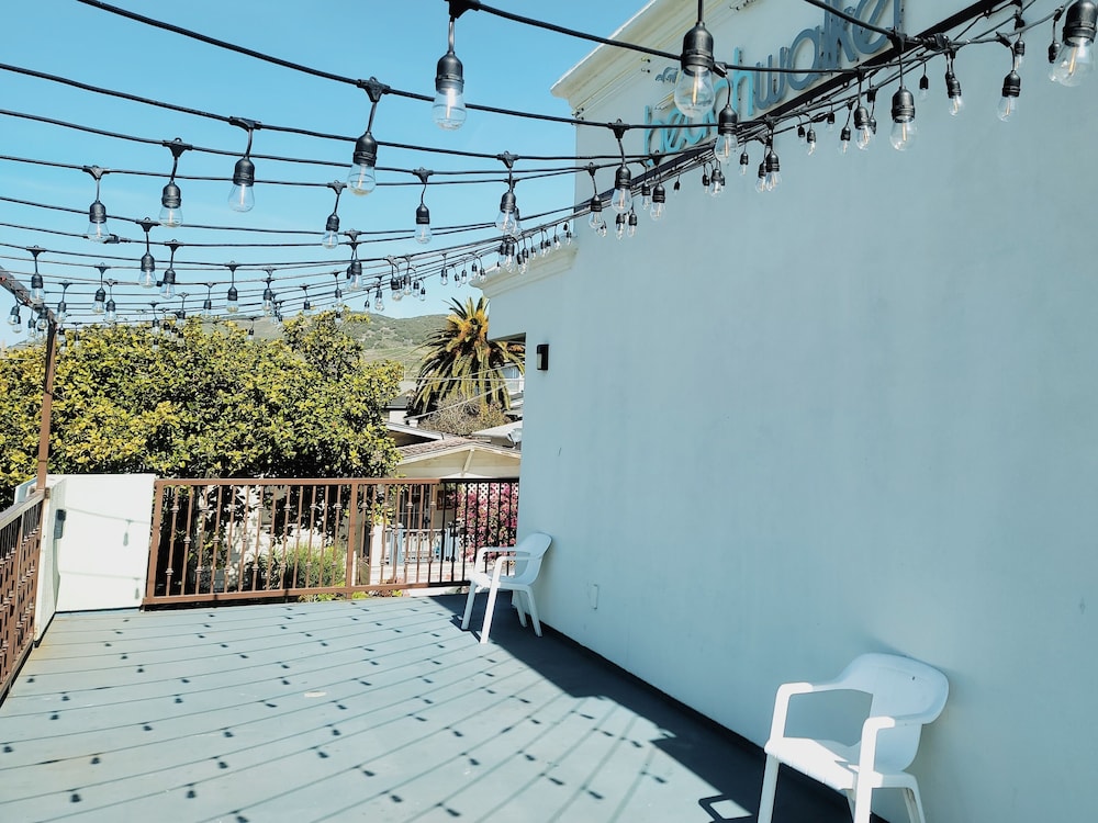 Beachwalker Inn and Suites 45/50