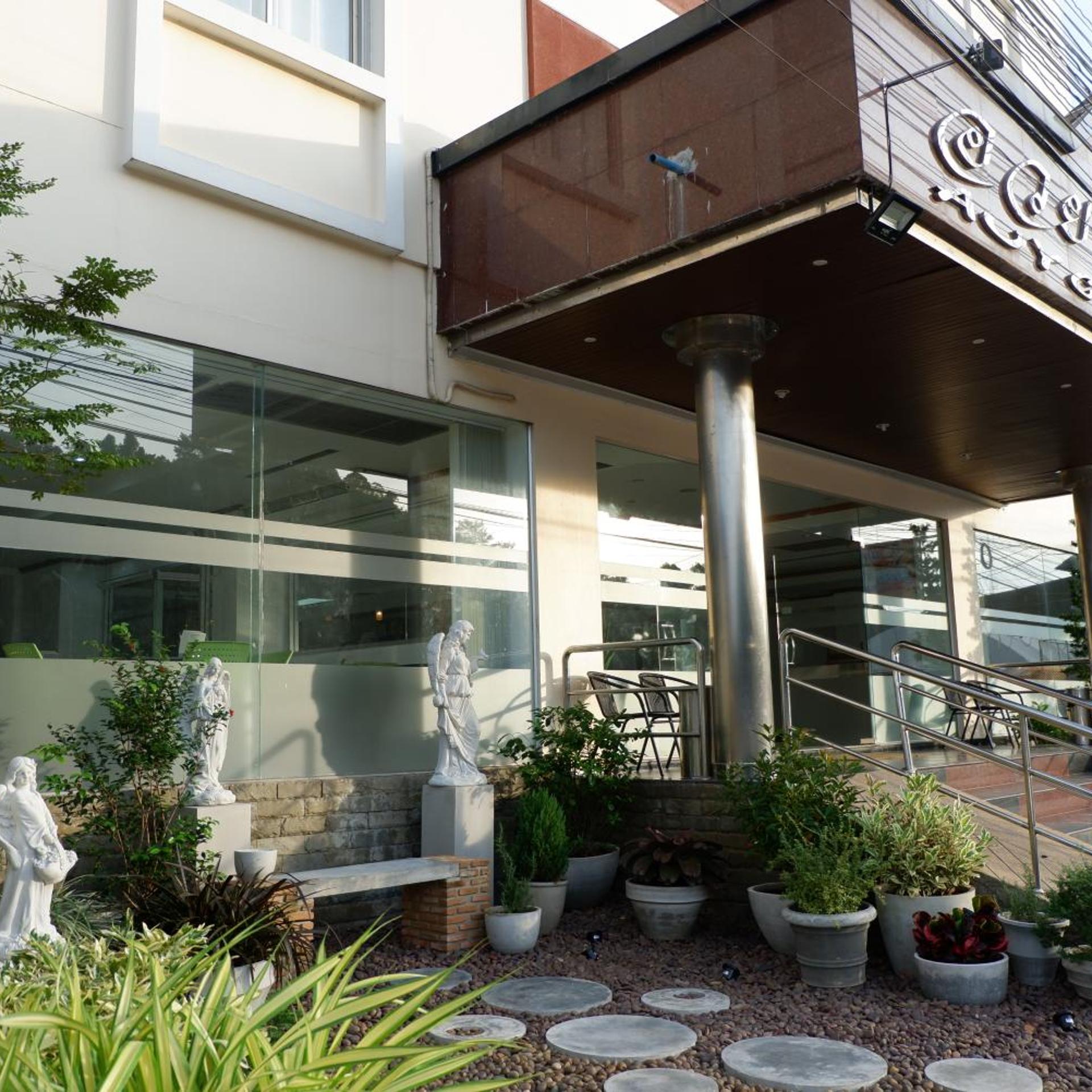 Auychai Grand Hotel 3/50