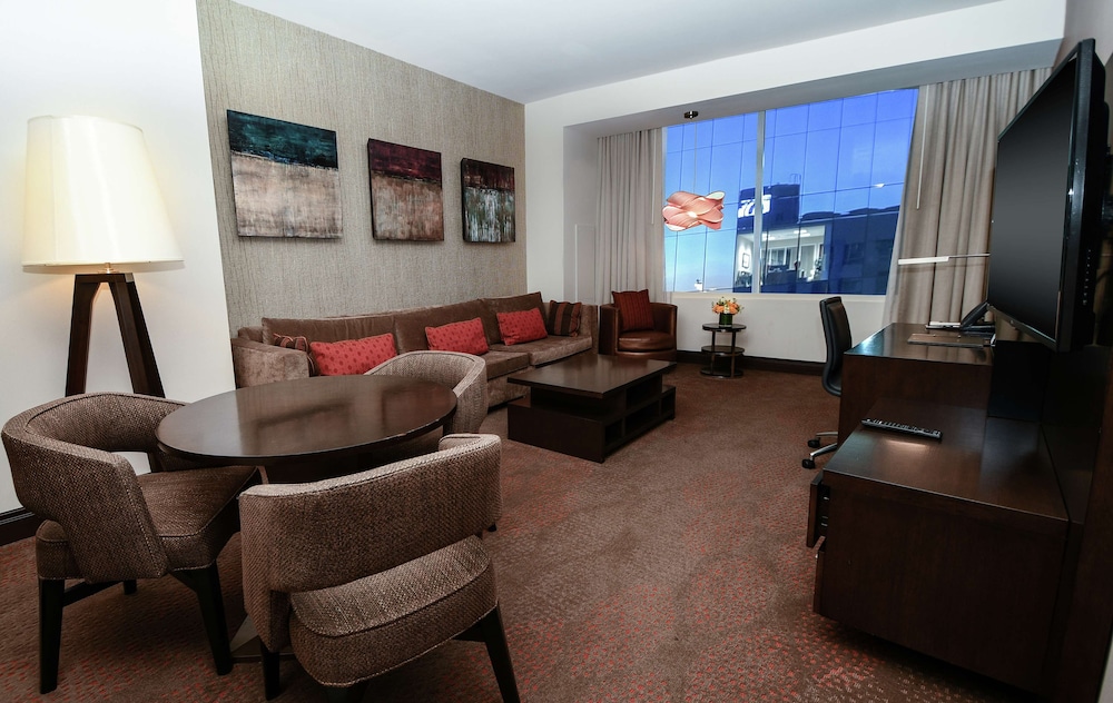 HILTON DALLAS/PLANO GRANITE PARK 55/88