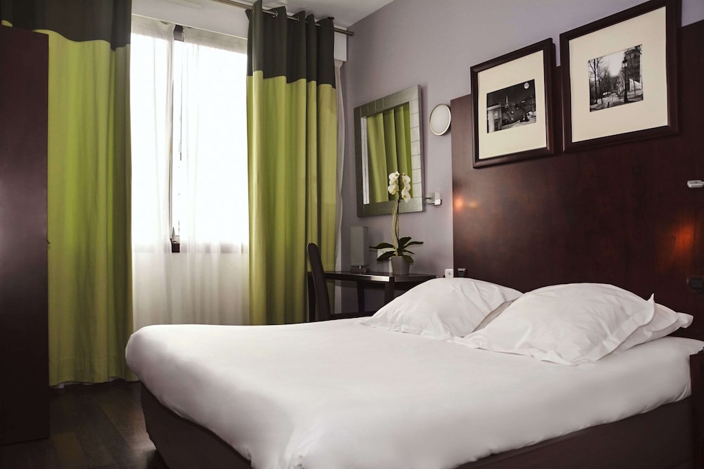 Hotel Du Centre Annemasse 7/21