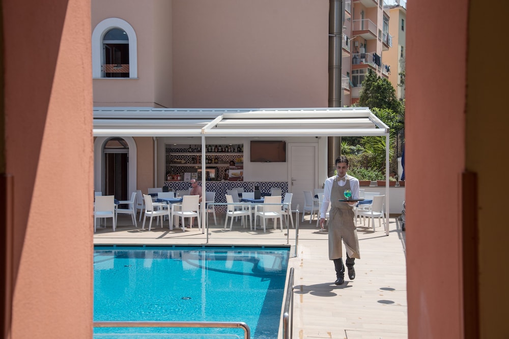 Hotel Villa Maria 57/63