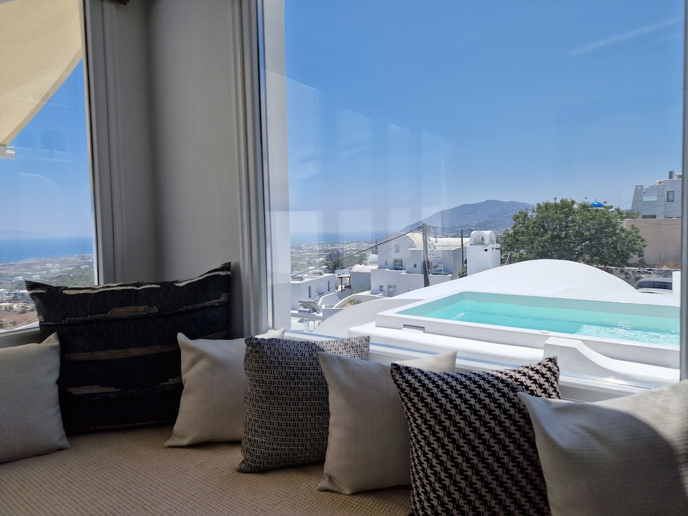 Amerisa Suites 38/85