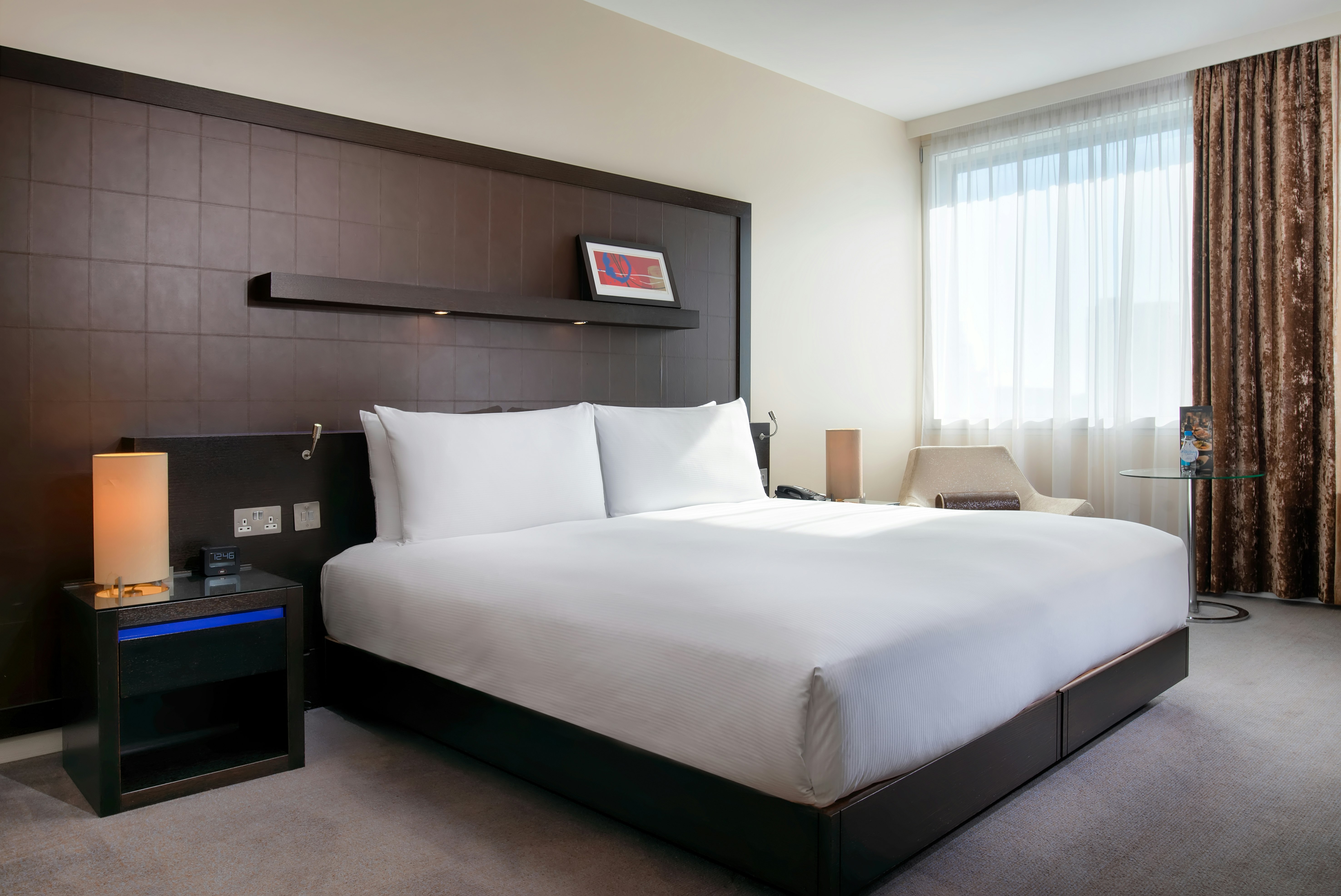 Deluxe, King Bed