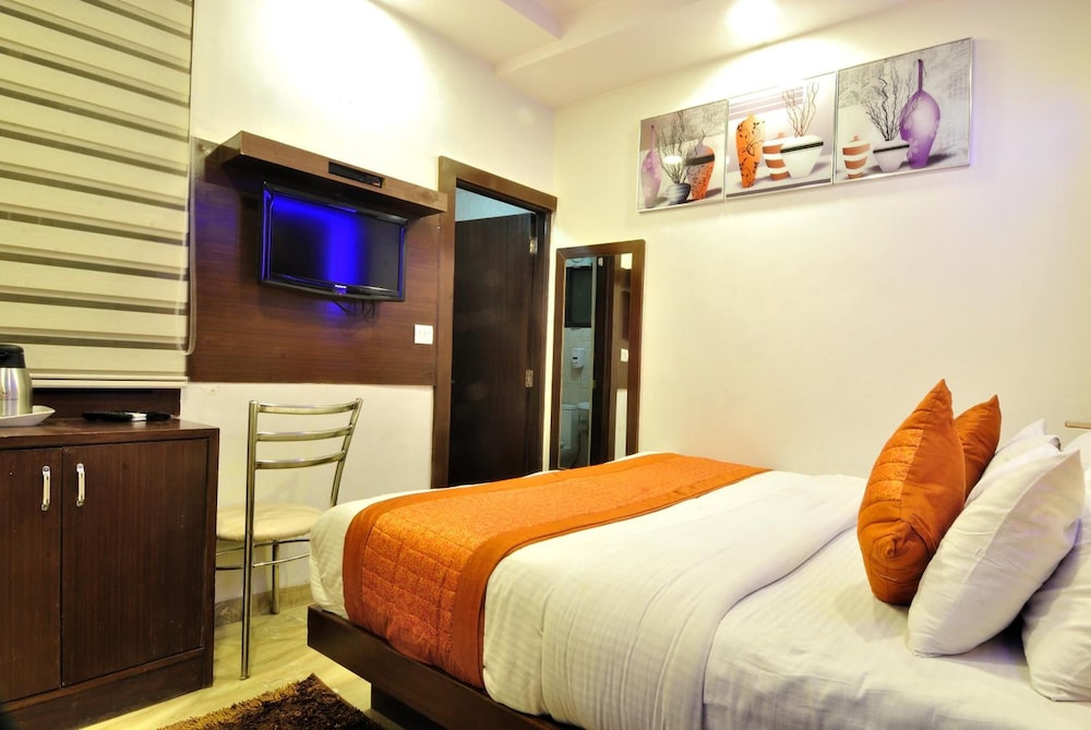 Hotel Nirmal Mahal 43/66