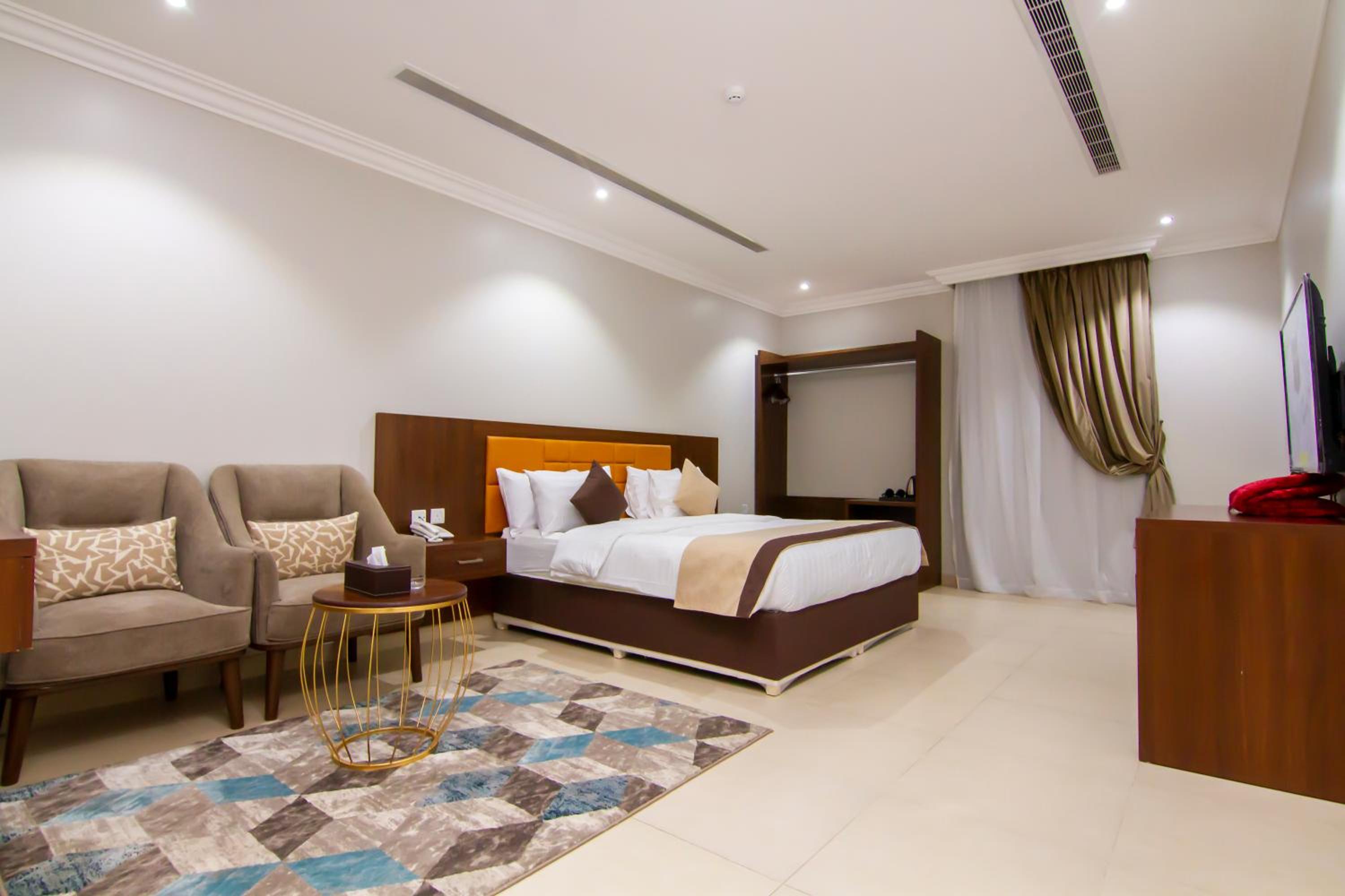 XYZ Hotel Al Falah 7/18