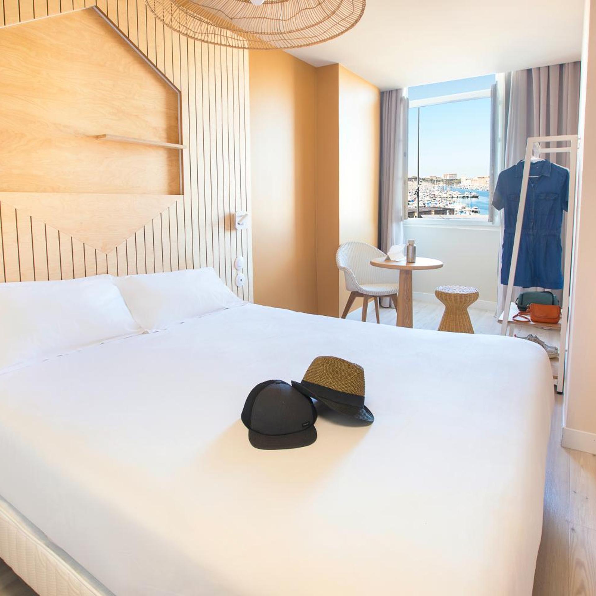 Cocoon, Double Bed, Old Port View