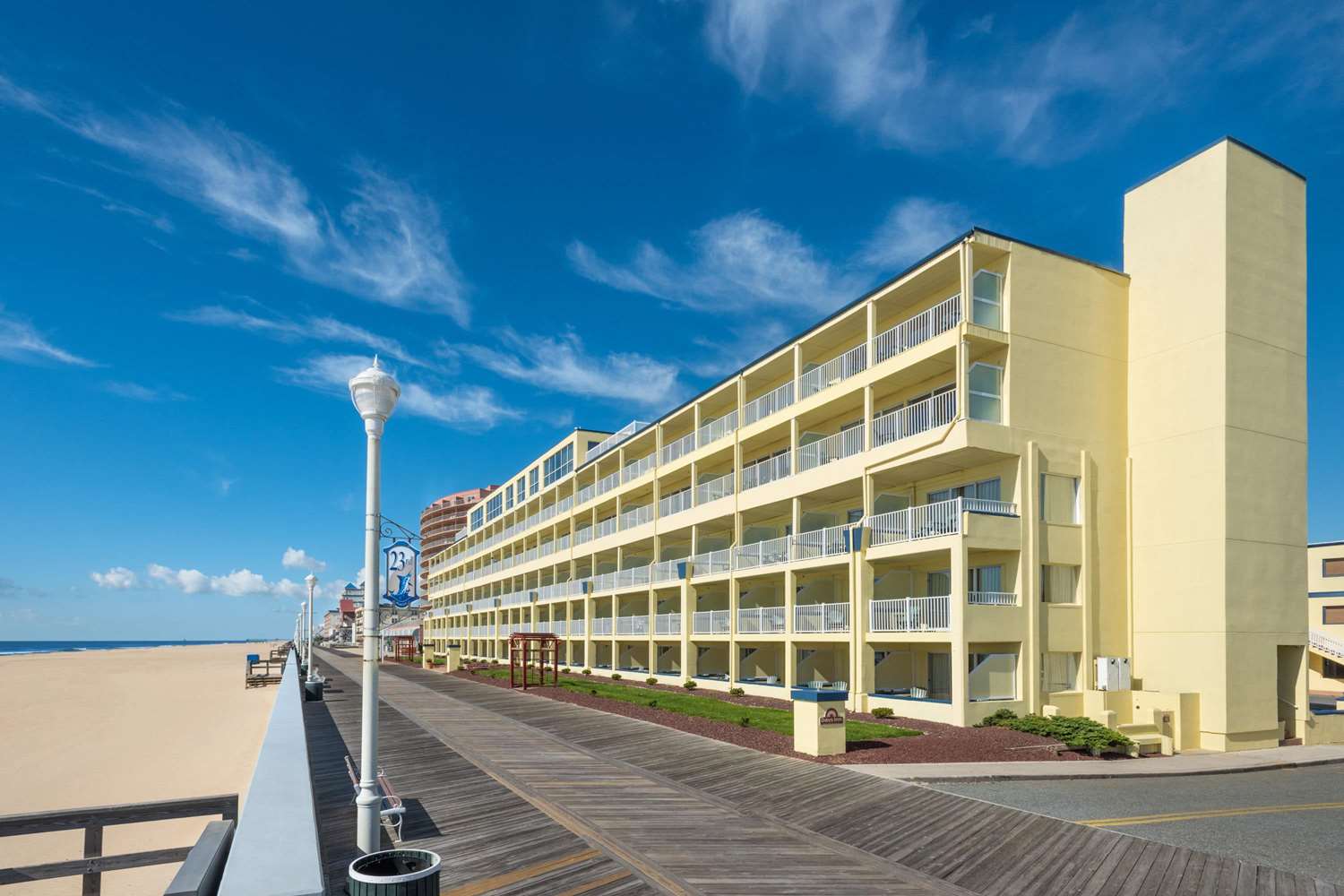 Days Inn by Wyndham Ocean City Oceanfront 2/64