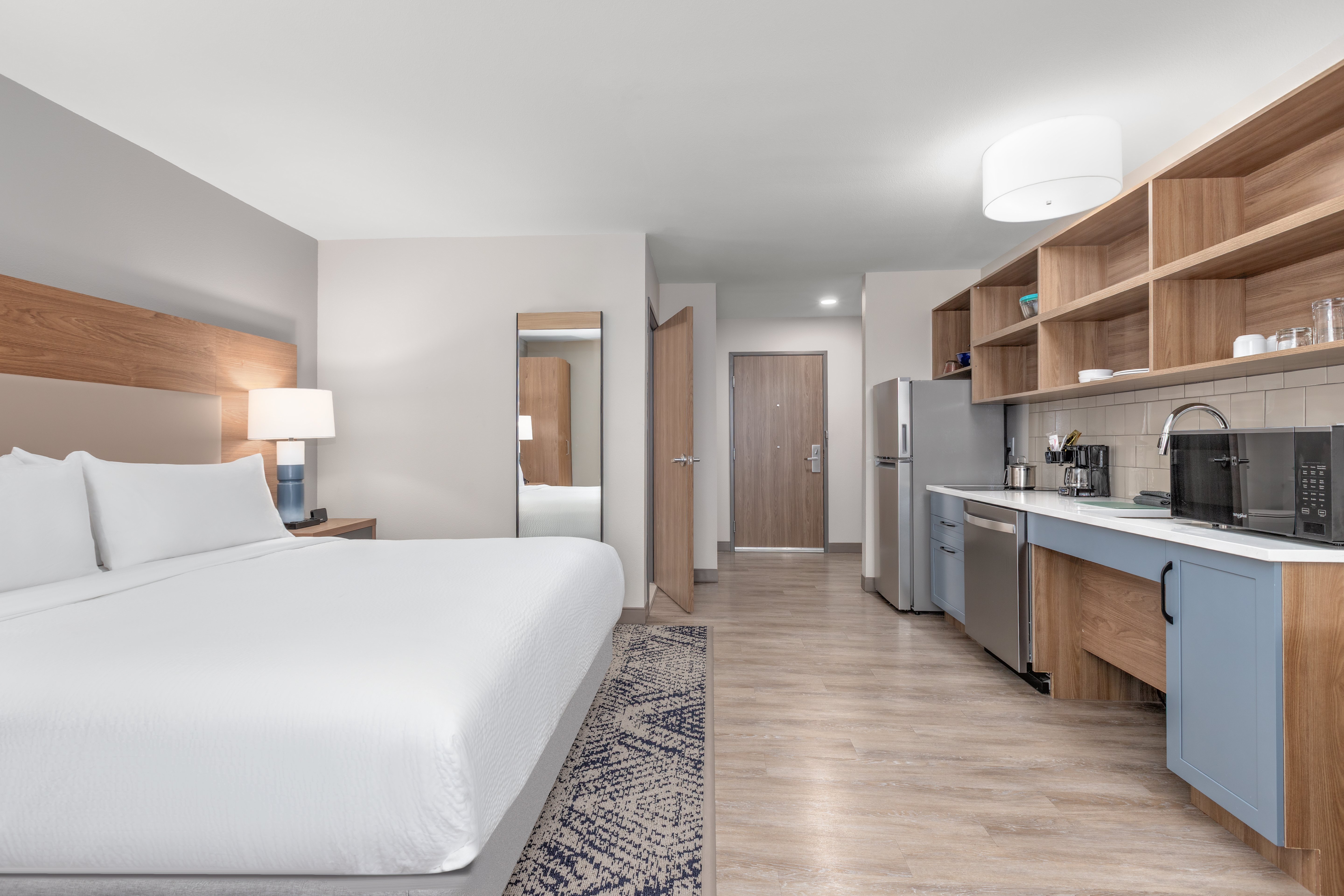 Studio, Suite, King Bed