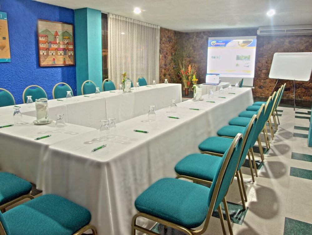 Hotel Guadaira Resort 39/49