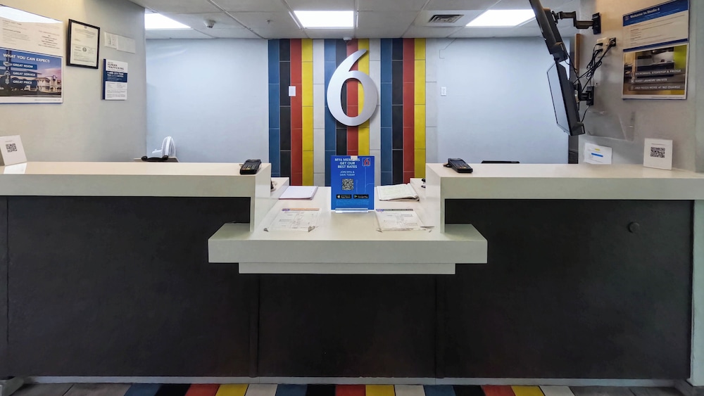 Motel6 Brownsville, TX 16/70
