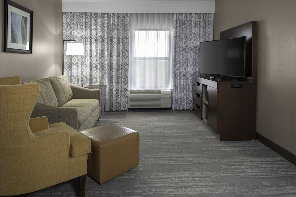 Hampton Inn & Suites Concord/Charlotte 23/57