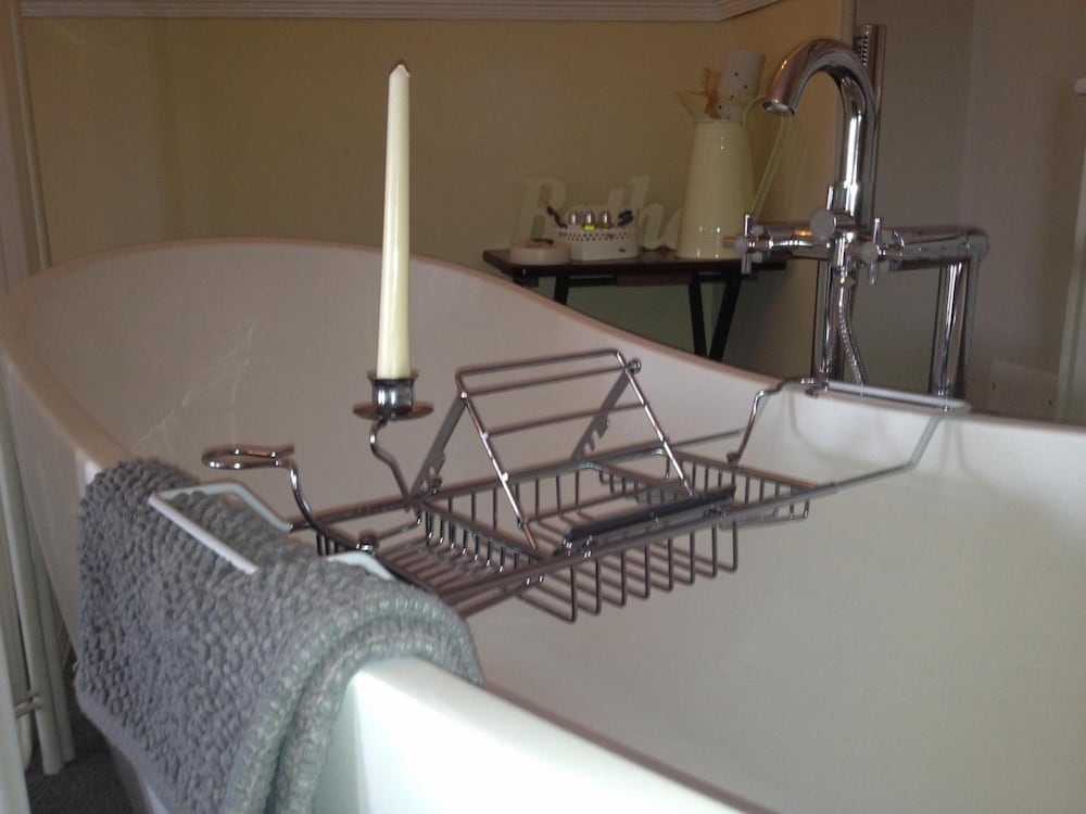 The Castle House Luxury Bed & Breakfast 30/50