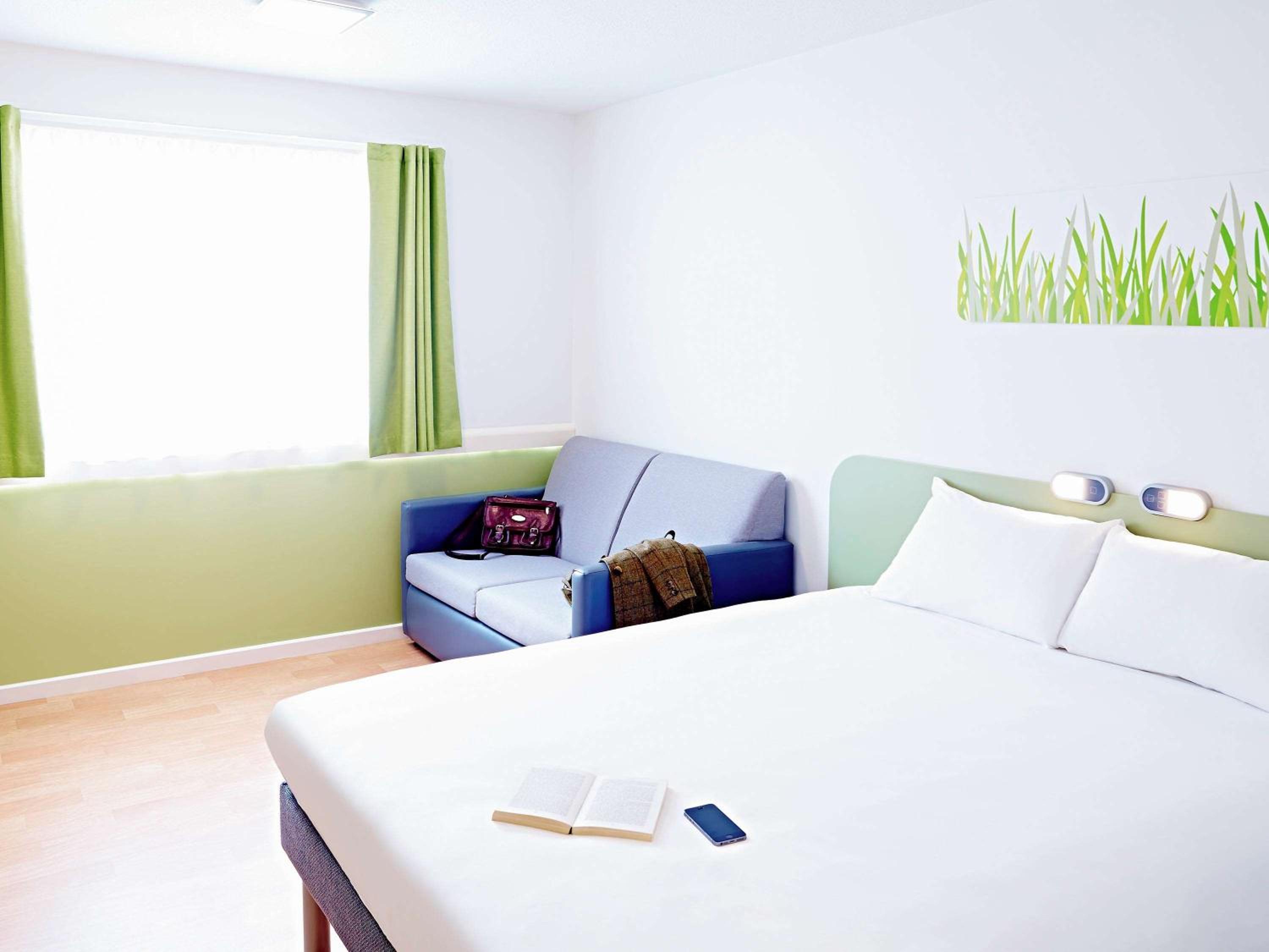 Ibis budget Warrington Lymm Services 14/33