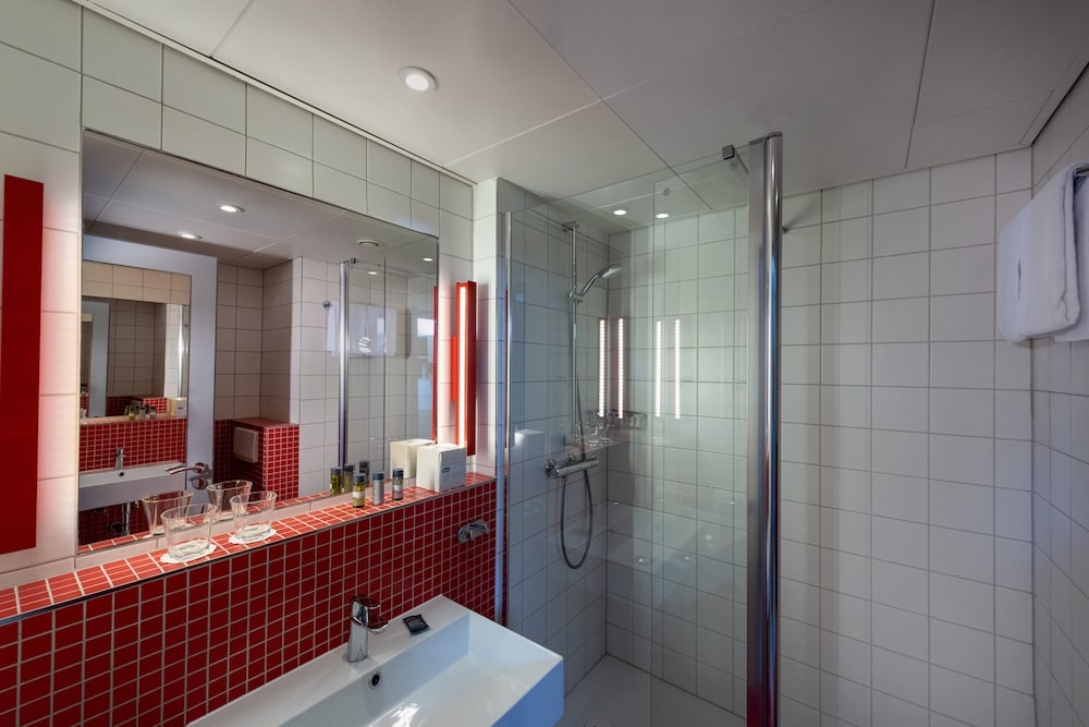 ibis Styles Berlin Treptow Hotel 24/71