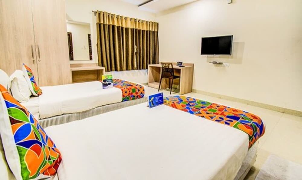 FabHotel Pearl City 15/30