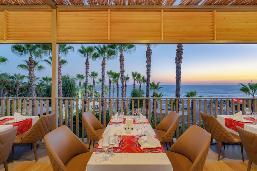 Delphin Deluxe Resort 34/50