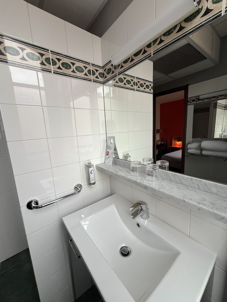 The Originals Aurillac Grand Hotel Saint Pierre 65/67
