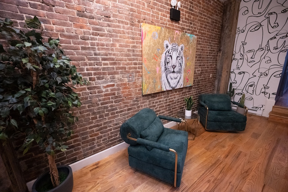 The Flat NYC 36/47