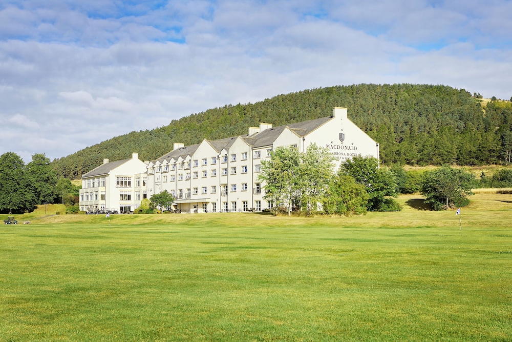 Macdonald Cardrona Hotel Golf Spa 57/62