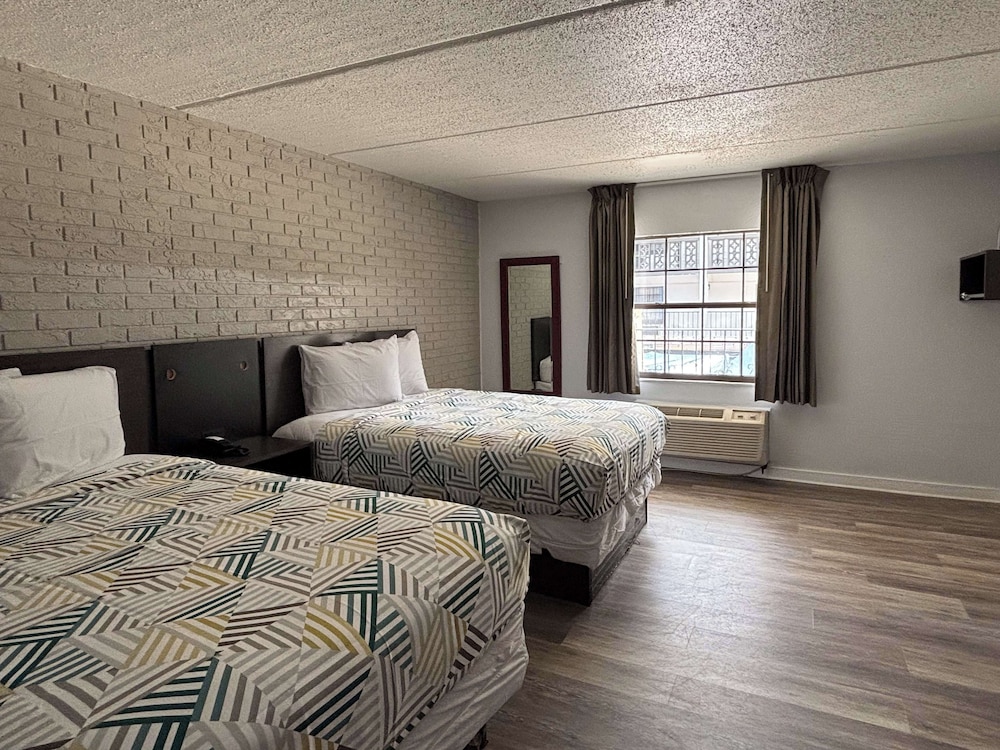 Motel6 Tallahassee, FL – North Monroe 29/51