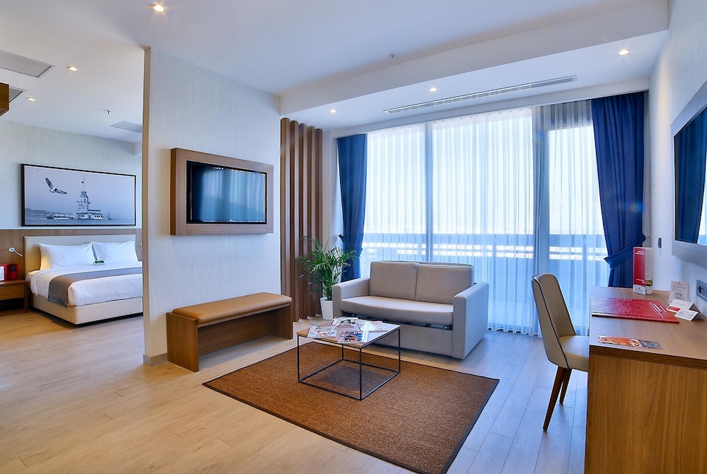 Ramada by Wyndham Istanbul Old City 43/55