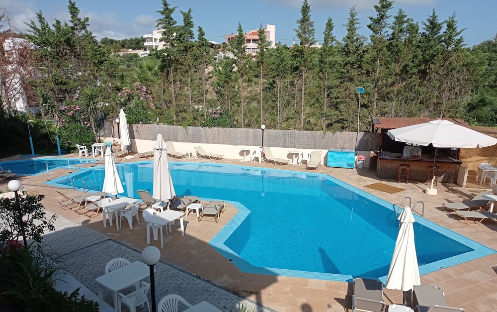 Alexandros Studios 34/40