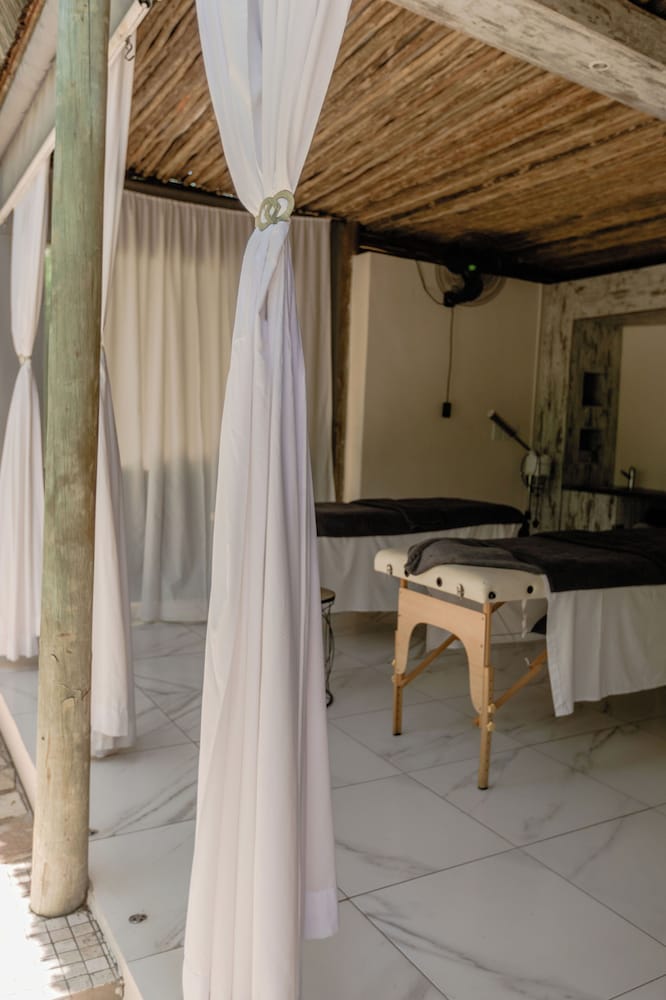 Moditlo River Lodge 50/50