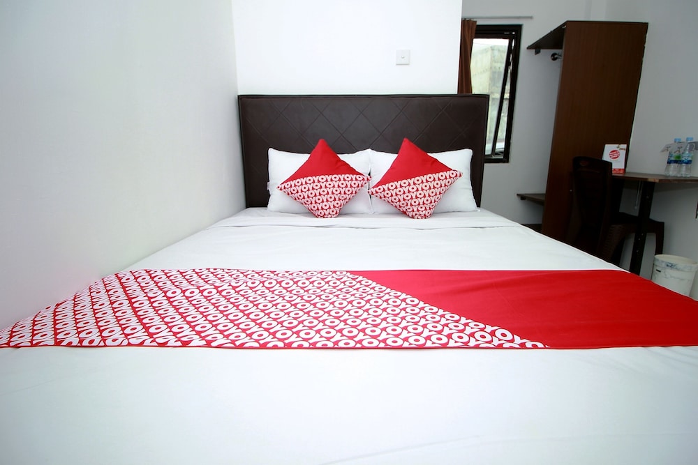 غرفة قياسية بسرير مزدوج، OYO 1678 Jati Exclusive Homestay 4/10