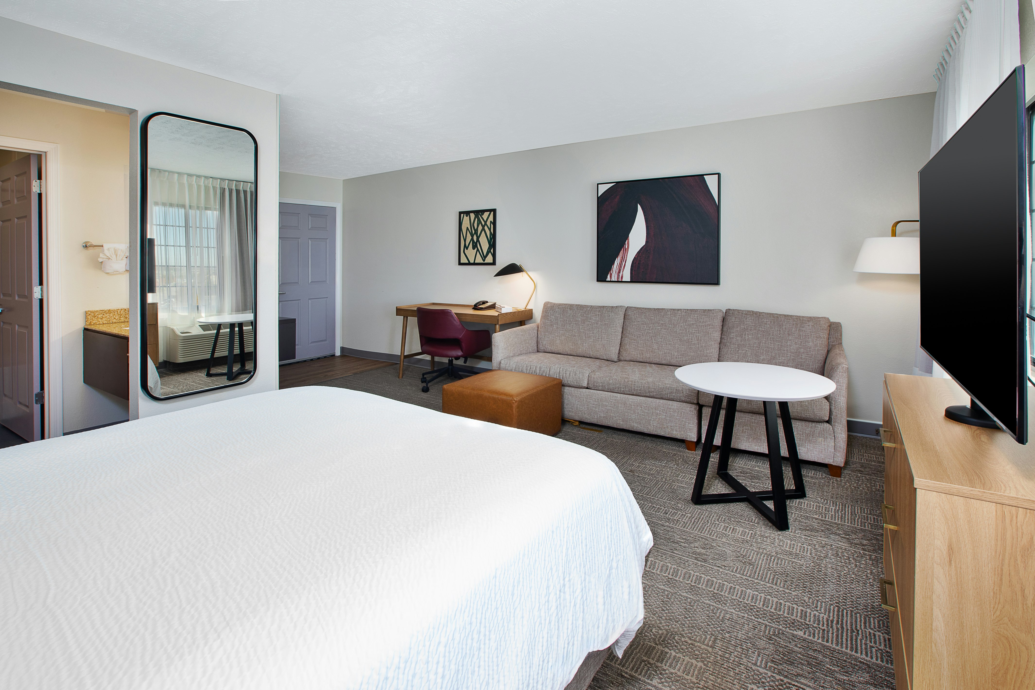 Studio, Suite, Queen Bed, Accessible