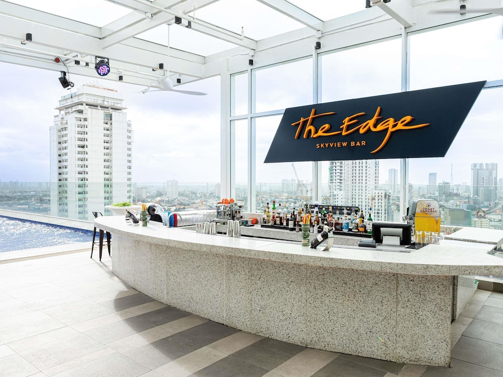 ibis Styles Manila Araneta City 12/66