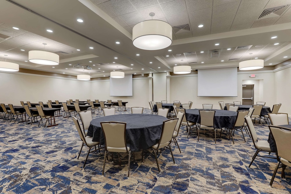 Drury Inn Suites Denver Westminster 43/50